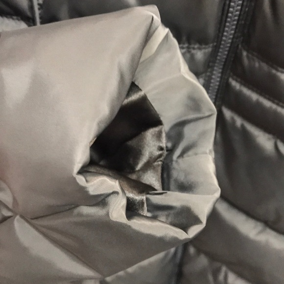 NWOT,Laundry by Shelli segal down fur hood,Olieve - Picture 9 of 16